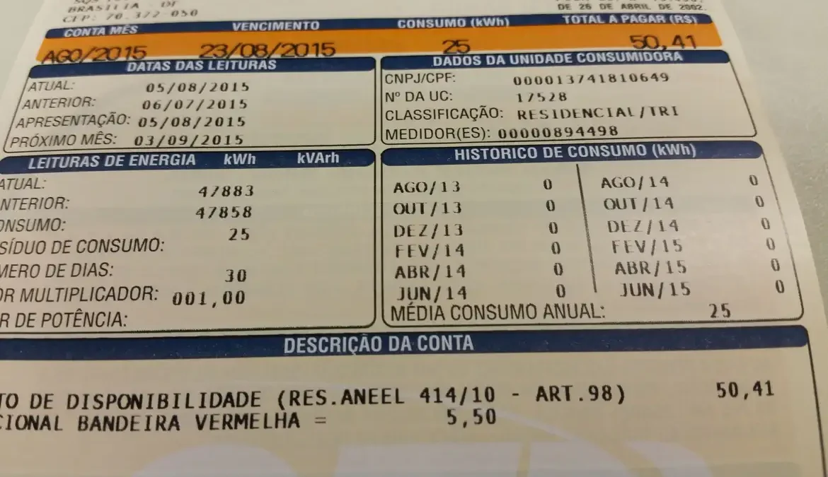 Prévia da inflação oficial cai pela metade e fecha outubro em 0,32%