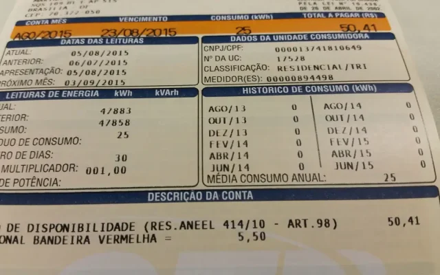 Prévia da inflação oficial cai pela metade e fecha outubro em 0,32%