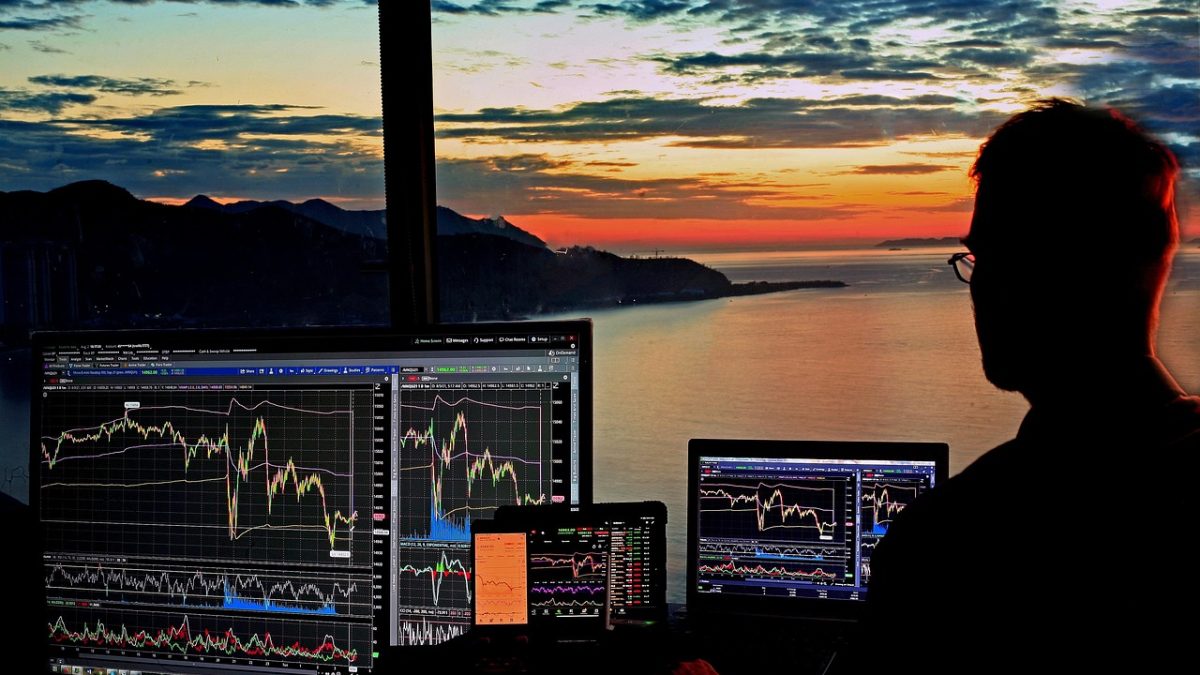 3T26: WEG (WEGE3), Bradesco (BBDC3), Neoenergia (NEOE3) e mais duas empresas divulgam balanços nesta semana