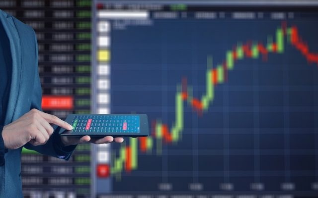 Petróleo recua após se aproximarem das máximas de seis meses