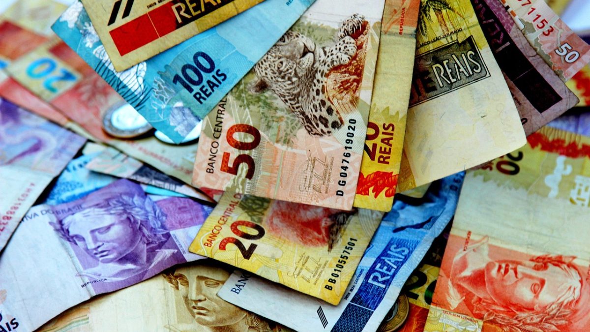 Dívida Pública sobe 0,97% em setembro e encosta em R$ 9,4 trilhões