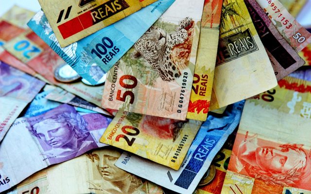 Dívida Pública sobe 0,97% em setembro e encosta em R$ 9,4 trilhões